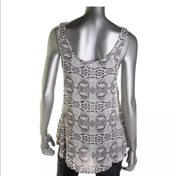 Felicite  B/W Printed Hi-Low Scoop Neck Tank Top 2 - Picture 3 of 8